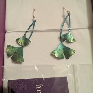 Elegant Gingko Leaf Drop Earrings